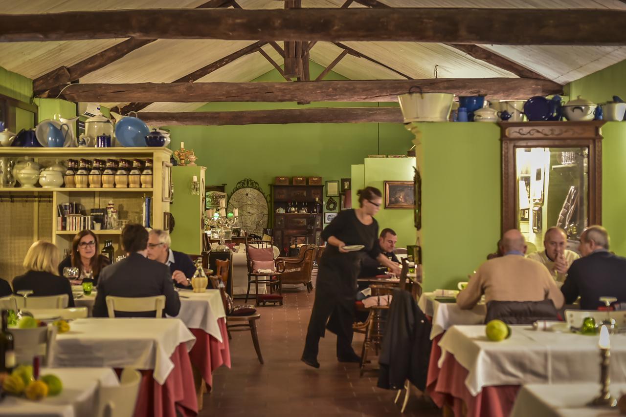 Borgo Zelata Aparthotel Bereguardo Eksteriør bilde